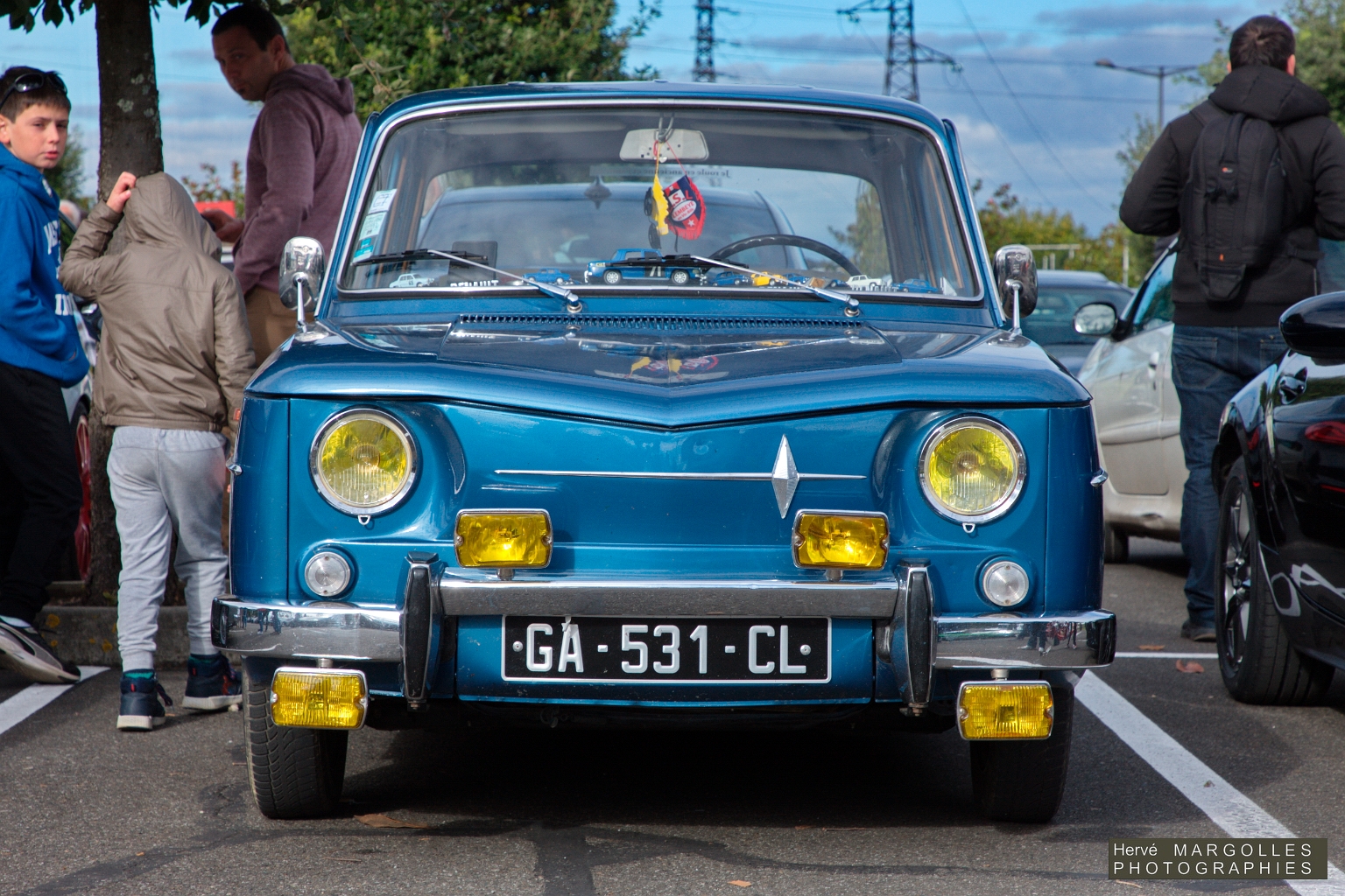 Renault 8-01.jpg